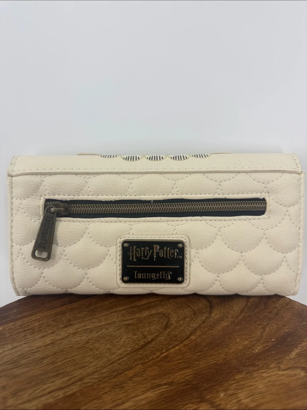 Loungefly Harry Potter Hedwig‎ Owl Flap Wallet White Vegan Leather